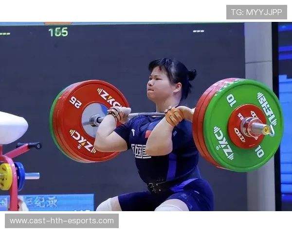 世界举重女子青年锦标赛回顾：力量与技术并进，举重女世界纪录